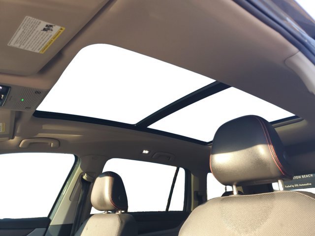 Used 2024 Volkswagen Atlas Peak Edition SEL AWD/4WD image 11