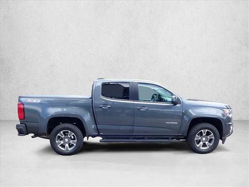 Used 2017 Chevrolet Colorado Z71 AWD/4WD image 5