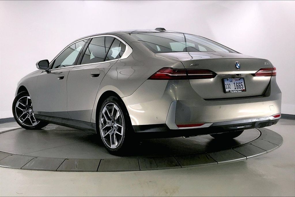 Used 2026 BMW 530i xDrive w/ Premium Package AWD/4WD image 2
