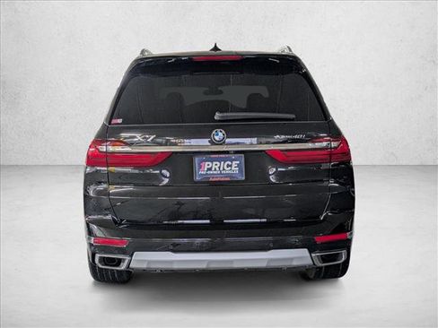 Used 2022 BMW X7 xDrive40i w/ Parking Assistance Package image 7