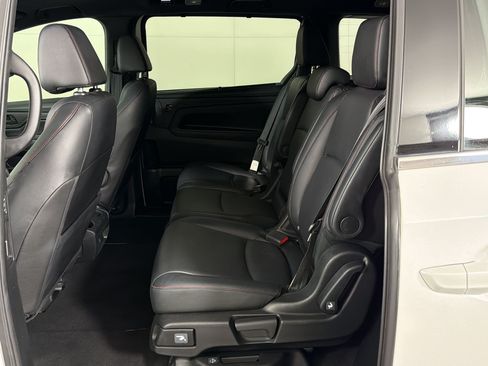 Used 2024 Honda Odyssey Sport image 15