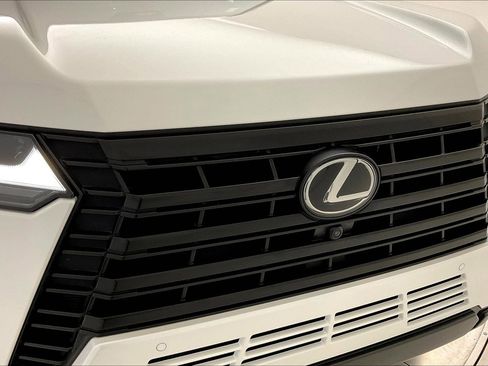 Used 2024 Lexus GX 550 w/ Accessory Package (2T) AWD/4WD image 33