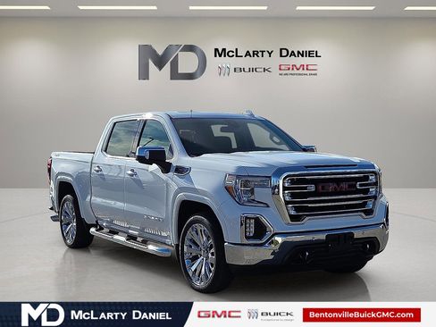 Used 2020 GMC Sierra 1500 SLT w/ SLT Convenience Package image 1