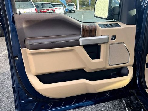 Used 2018 Ford F150 Lariat w/ Equipment Group 502A Luxury image 19