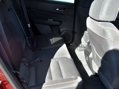 Used 2024 Honda Prologue EX image 45