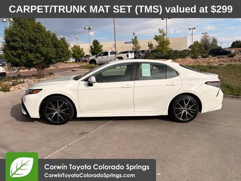 Used 2023 Toyota Camry SE FWD image 4