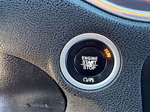 Used 2017 Dodge Charger SE w/ Popular Equipment Group RWD image 26