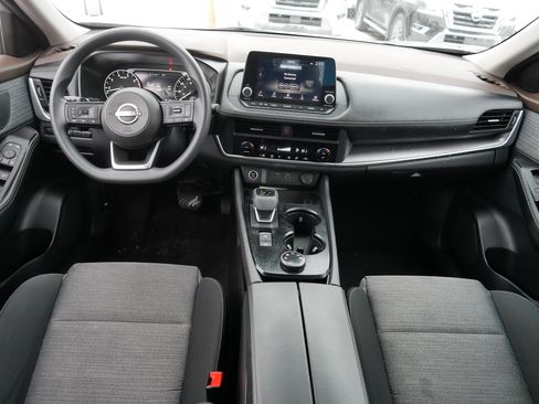 Certified 2023 Nissan Rogue SV image 10