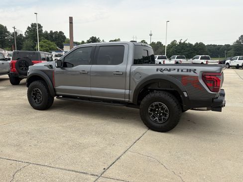 Used 2024 Ford F150 Raptor w/ Equipment Group 803A Raptor R AWD/4WD image 5