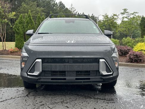 Used 2025 Hyundai Kona SEL FWD image 3