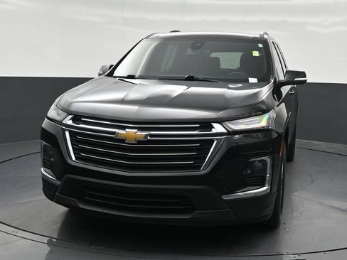 Used 2024 Chevrolet Traverse LT FWD image 9