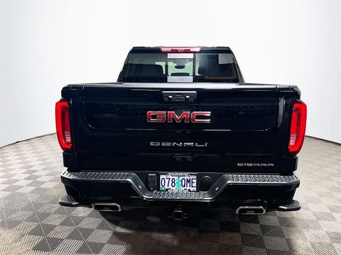 Used 2025 GMC Sierra 1500 Denali image 7