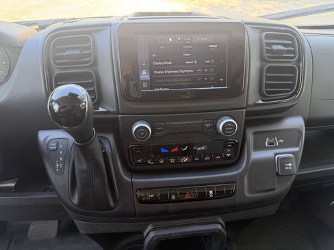 Used 2026 RAM ProMaster 2500 w/ Convenience Group FWD image 18