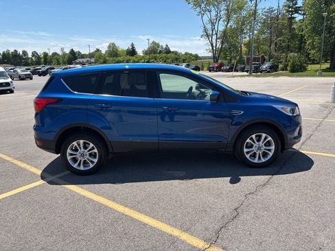 Used 2019 Ford Escape SE AWD/4WD image 2