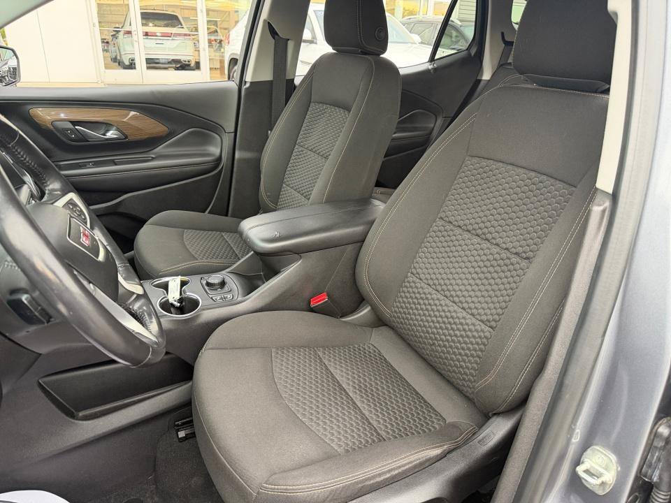 Used 2018 GMC Terrain SLE w/ Driver Convenience Package FWD image 30