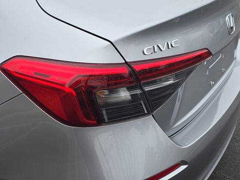 Used 2023 Honda Civic LX image 33