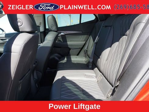 Used 2023 Buick Envision Avenir AWD/4WD image 12