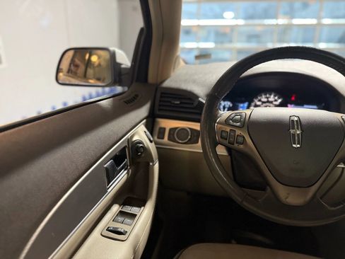 Used 2014 Lincoln MKX Sport Utility 4D w/ Equipment Group 102A image 35