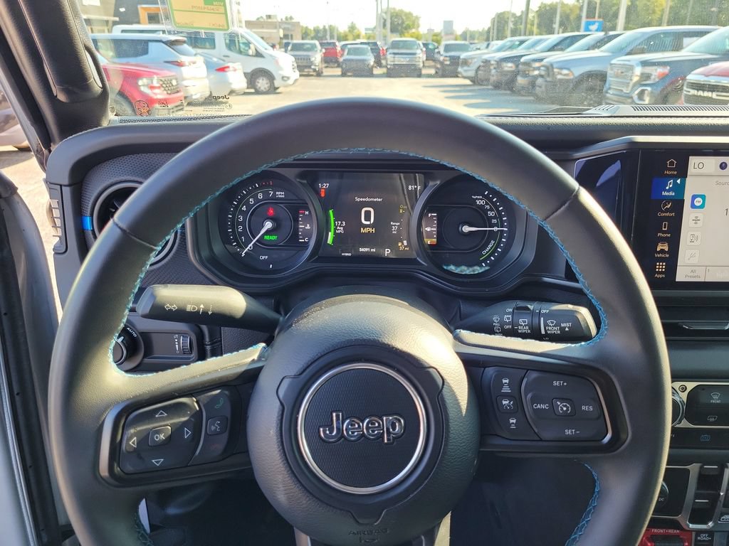 Used 2024 Jeep Wrangler Unlimited Rubicon 4xe AWD/4WD image 30