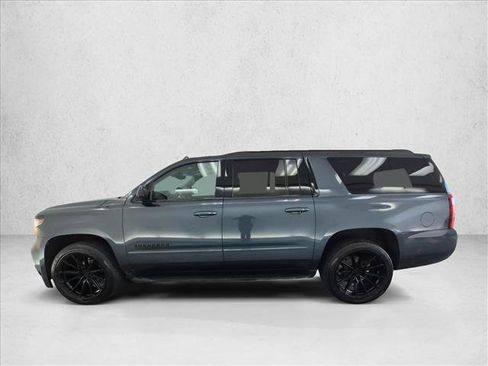 Used 2019 Chevrolet Suburban Premier AWD/4WD image 9