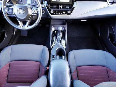 Used 2025 Toyota Corolla SE image 19