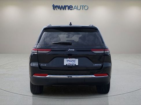 Used 2023 Jeep Grand Cherokee Limited image 4