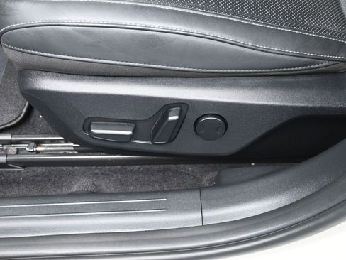 Certified 2022 Kia EV6 Wind w/ Wind Technology Package image 13