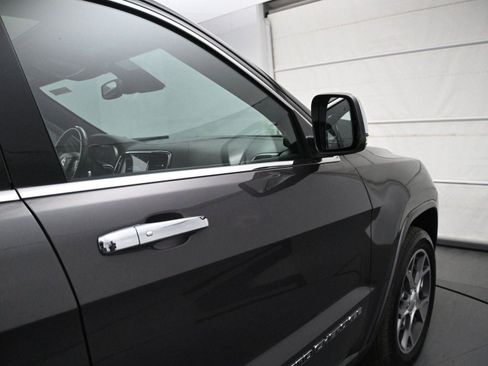 Used 2021 Jeep Grand Cherokee Overland image 16