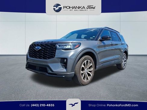 Used 2025 Ford Explorer ST-Line AWD/4WD image 1