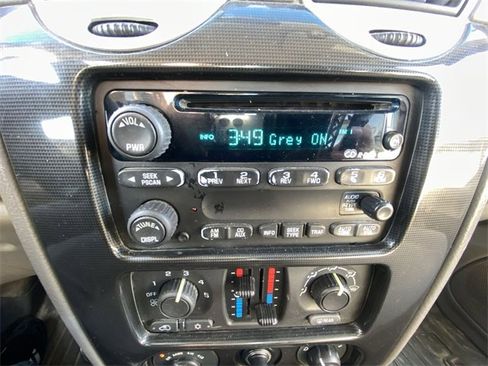 Used 2003 GMC Envoy SLE w/ Skid Plate Package image 16