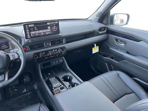New 2026 Honda Pilot TrailSport image 13