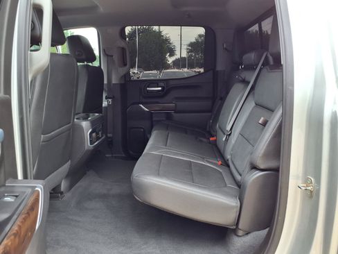 Used 2021 GMC Sierra 1500 SLT AWD/4WD image 18