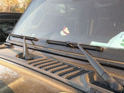 Used 2024 Jeep Wrangler Unlimited Rubicon 392 image 11