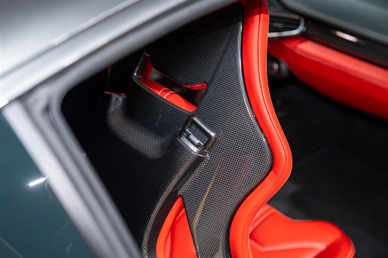 Used 2015 Ferrari 458 Italia Coupe RWD image 37