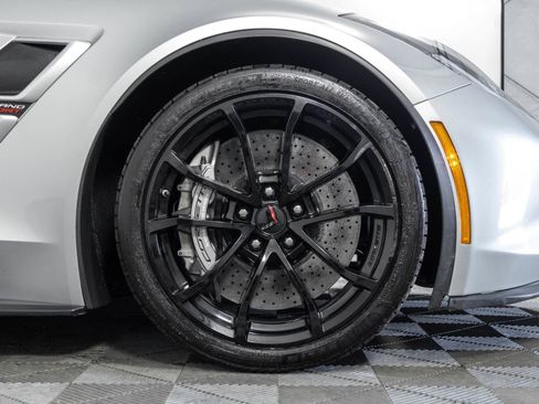 Used 2018 Chevrolet Corvette Grand Sport w/ Z07 Performance Package RWD image 38