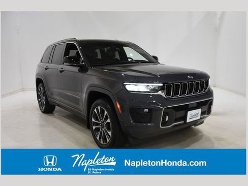 Used 2023 Jeep Grand Cherokee Overland AWD/4WD image 1
