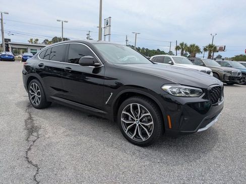 Used 2022 BMW X4 xDrive30i w/ Convenience Package AWD/4WD image 2