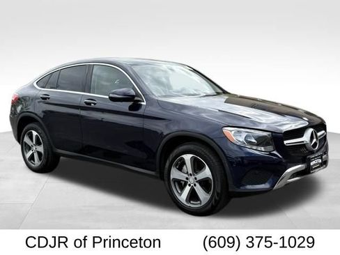 Used 2017 Mercedes-Benz GLC 300 4MATIC Coupe image 1