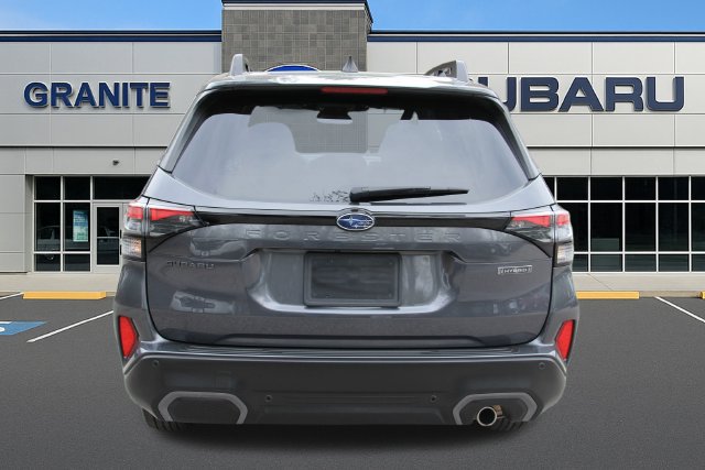 Used 2025 Subaru Forester Limited AWD/4WD image 9