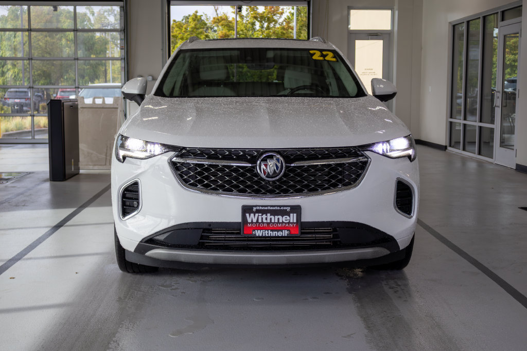 Used 2022 Buick Envision Avenir w/ Technology Package II FWD image 4