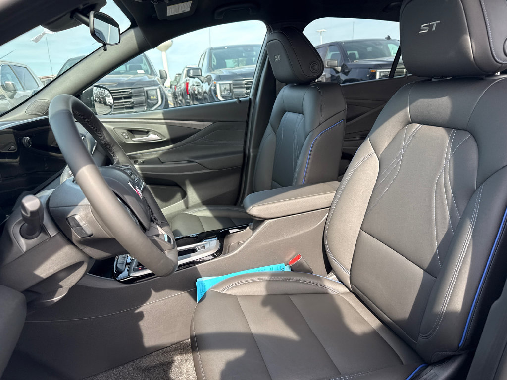 New 2026 Buick Envista Sport Touring w/ Convenience I Package FWD image 15