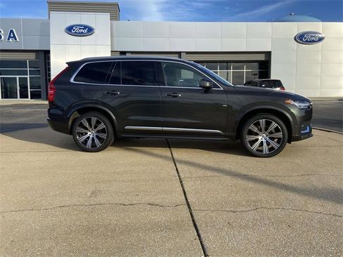 Used 2022 Volvo XC90 T6 Inscription image 2