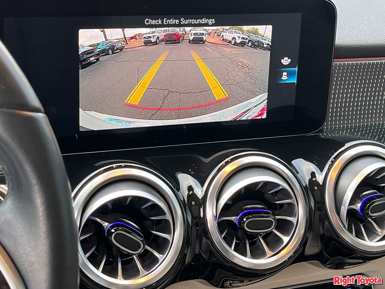 Used 2022 Mercedes-Benz GLB 250 image 27