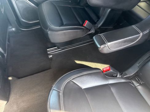 Used 2023 Ford Explorer XLT w/ Equipment Group 202A image 18