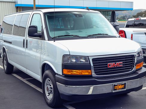 Used 2025 GMC Savana 3500 LT w/ LT Preferred Equipment Group RWD image 19