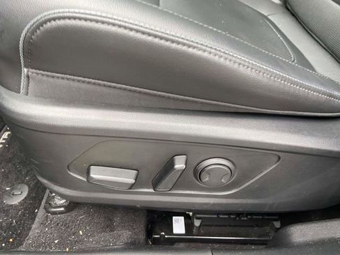 Certified 2024 Hyundai Santa Cruz Limited image 16