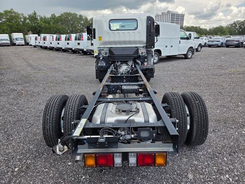 New 2025 Chevrolet Low Cab Forward RWD image 12