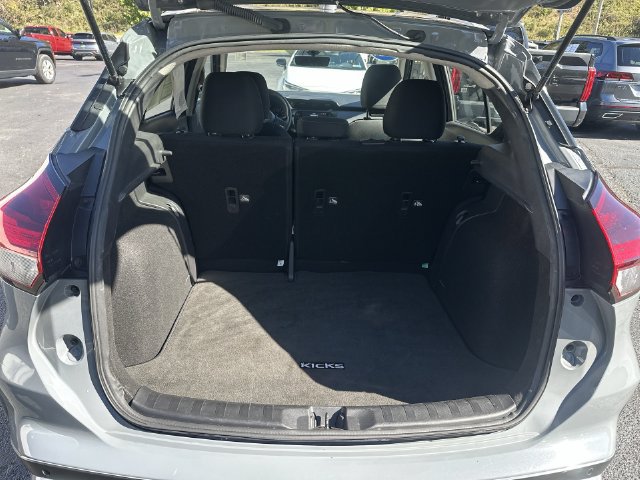 Used 2024 Nissan Kicks SV w/ Interior Electronics Package FWD image 29