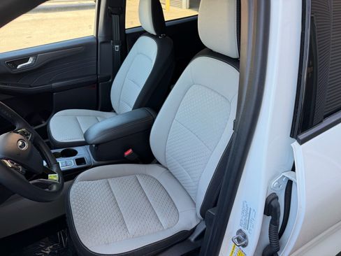 Used 2023 Ford Escape Active w/ Tech Pack #2 AWD/4WD image 27