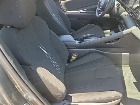New 2025 Hyundai Elantra Sport image 14